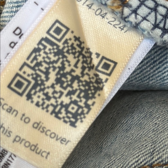 NWT Universal Threads Comfort Stretch Light Blue Balloon Denim Jeans, size 12 - Picture 10 of 12